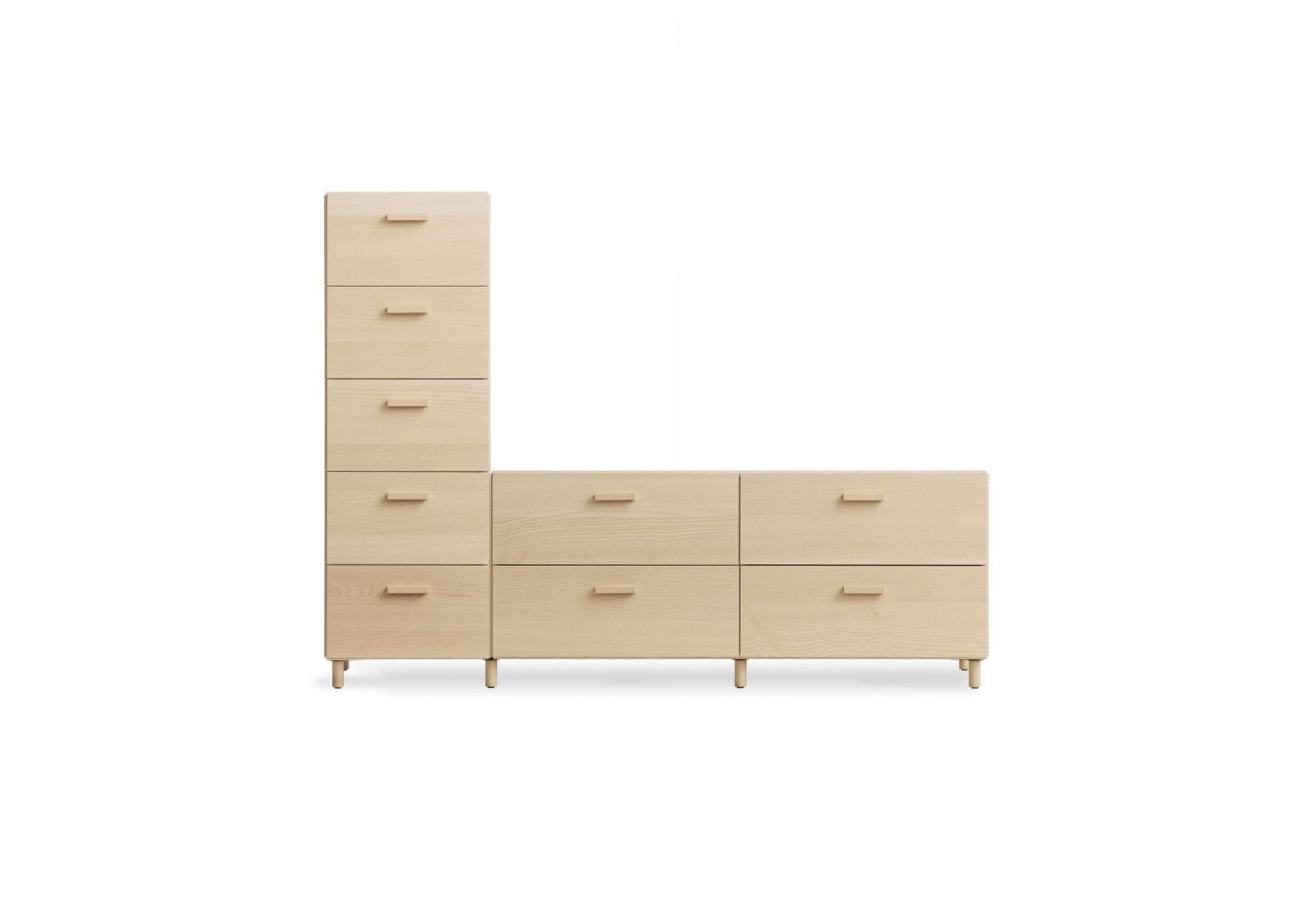 A dynamic combination from Relief. It consists of one tall and one low chest of drawers from Relief. The two drawers are connected into one unit.