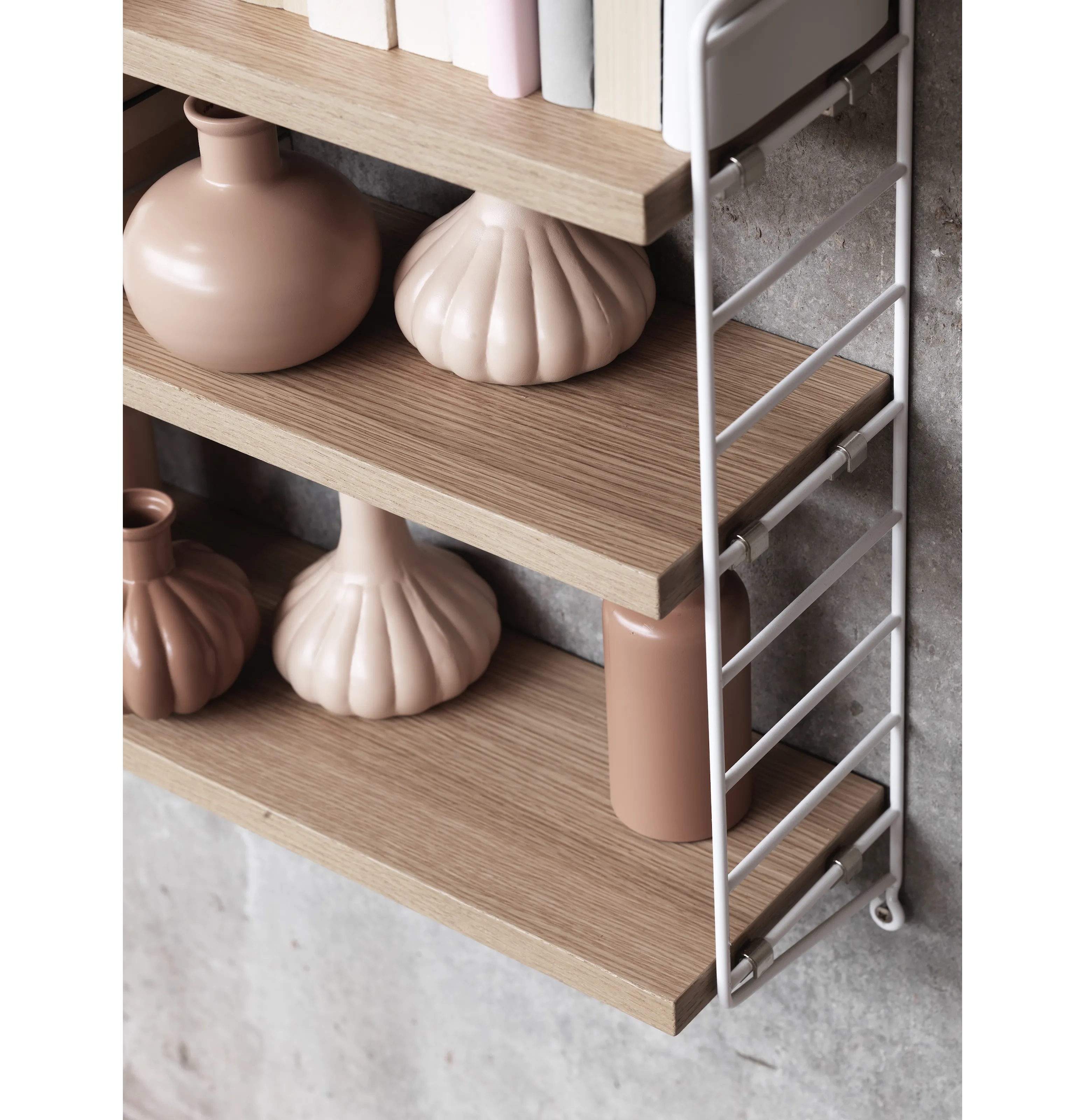 String Pocket Shelving - Thumbnail 2