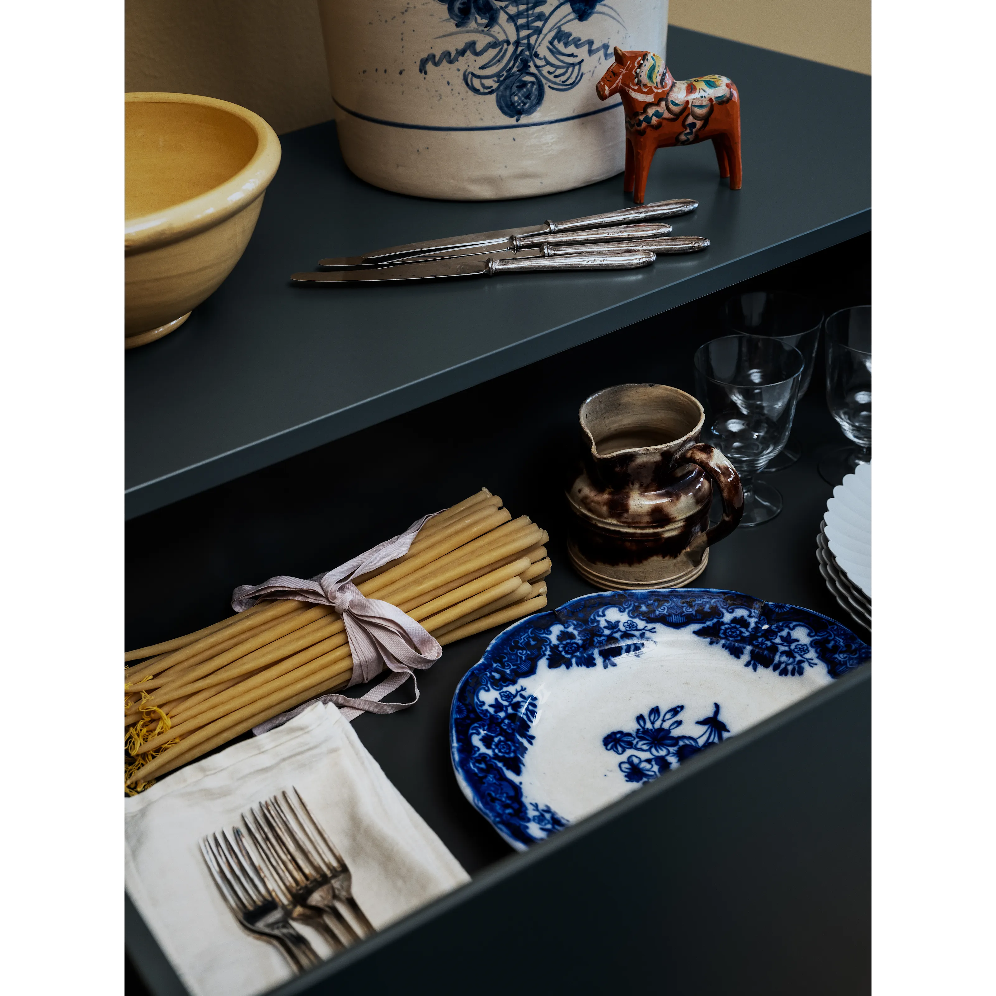 Two wide Relief drawers with legs | String Furniture