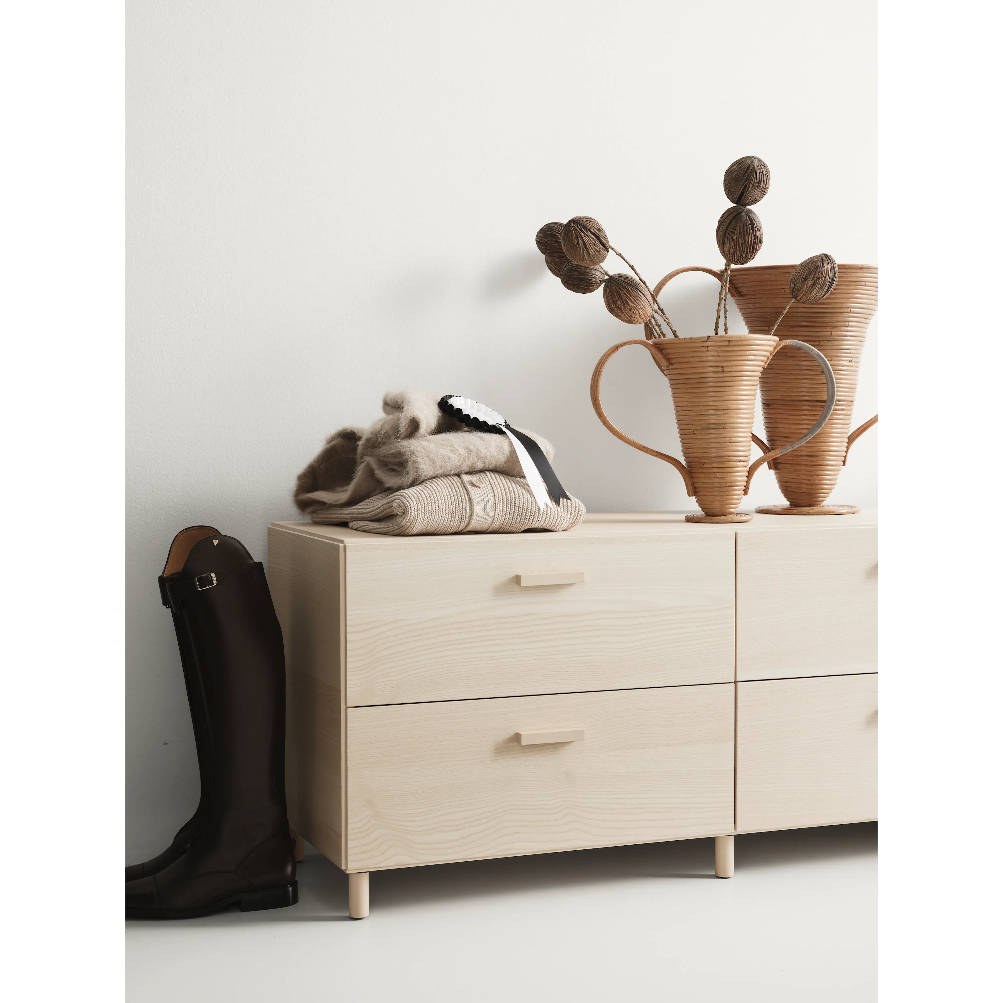 L*a様 【美品】【レア】レキシントン社　サイドチェスト　USヴィンテージ　シリ Relief Chest of drawers, low | String Furniture