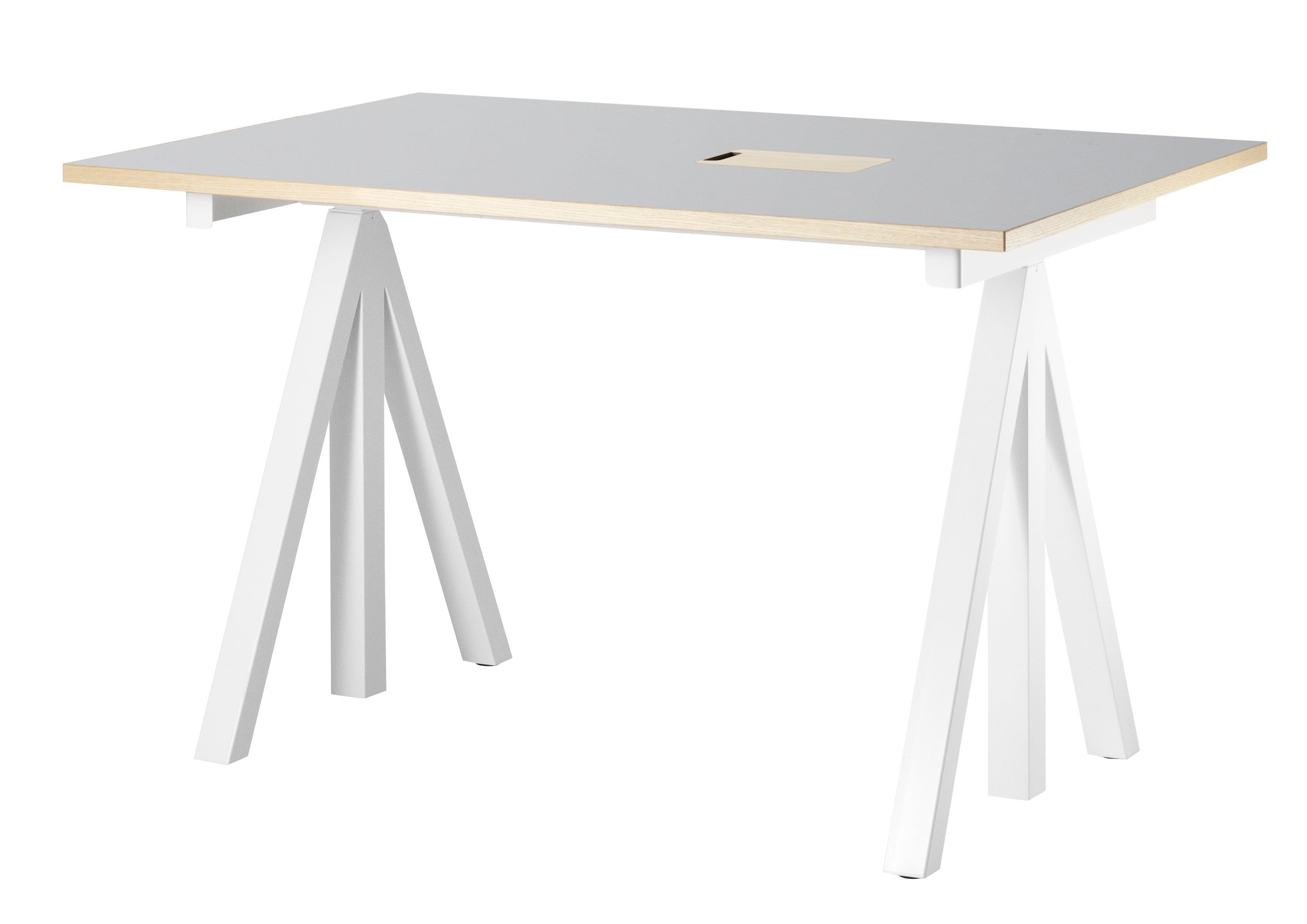 With its unique design, the work desk from Works makes it possible to create flexible workspaces. The work desk consists of one fixed table frame and one work desk with cable cover and the height can be adjusted 1 cm. The work desks with 78 cm depth are available in three widths: 120, 140 and 160 cm. The work desk with 90 cm depth and 180 cm width is intended for a meeting table or for a larger workspace, which is why the cable cover is placed in the middle. The frame’s height (including the work desk) is 72.5 cm and fits to all work desks.