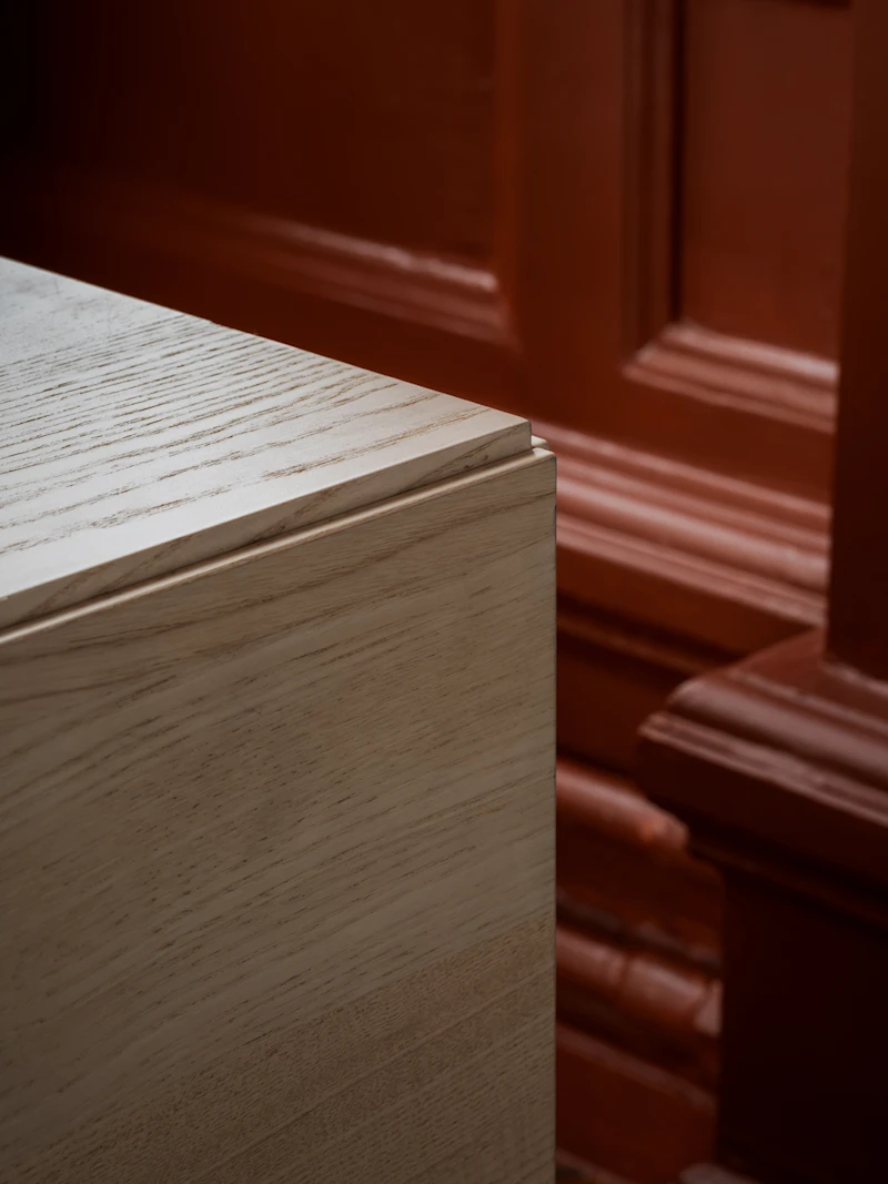 Relief Chest of drawers, wide  Ash/Ash