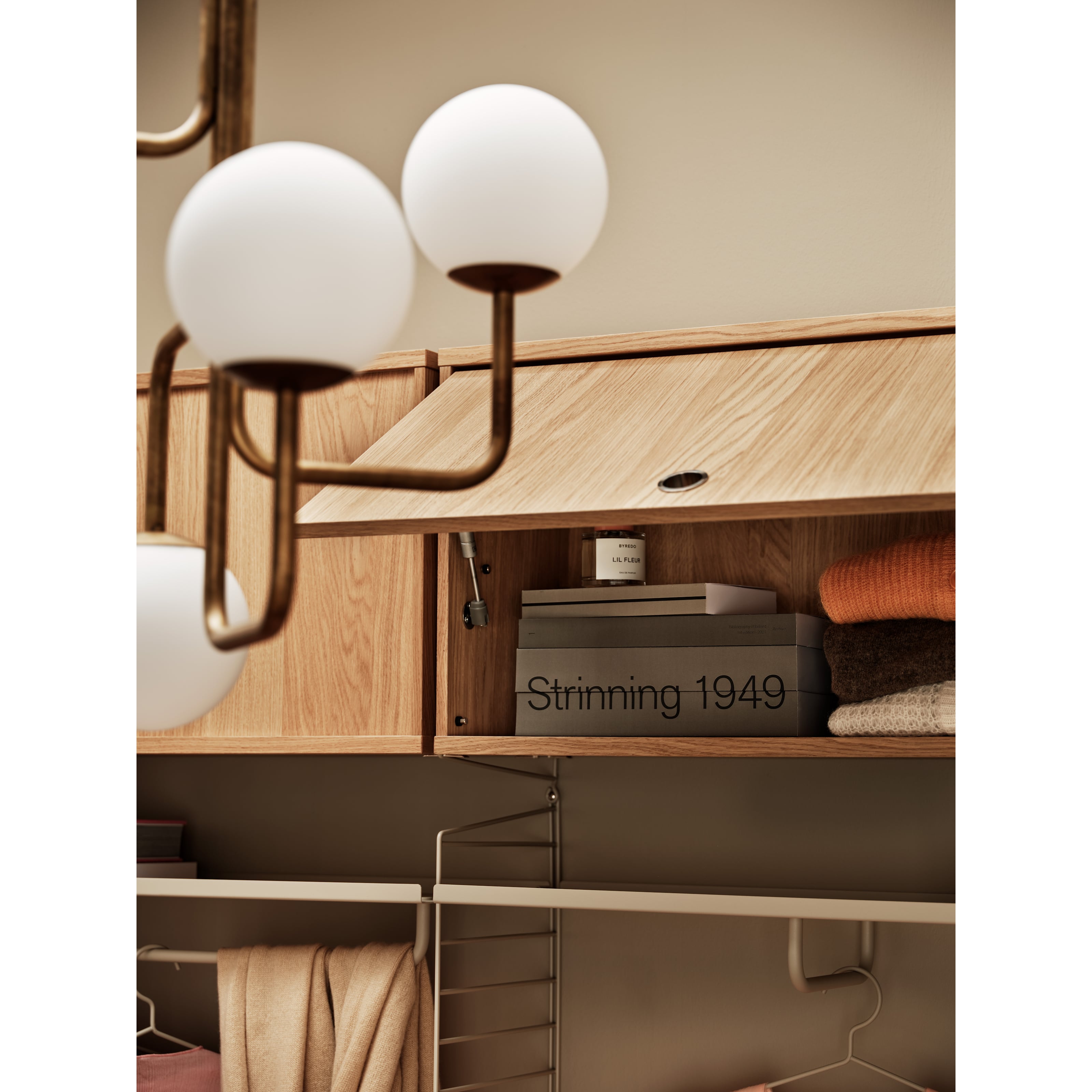 string-system-bedroom-wardrobe-7.jpg