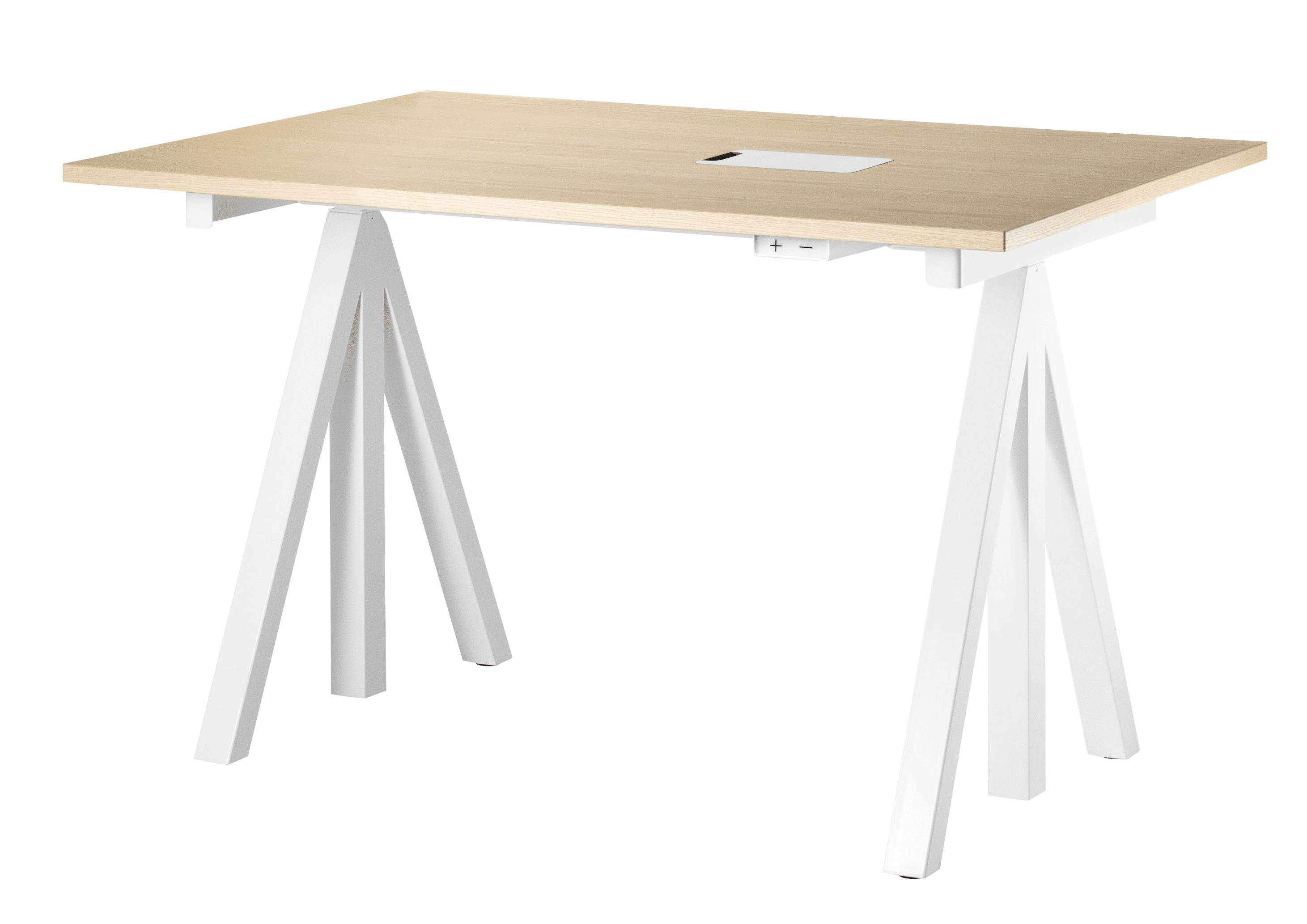 The height-adjustable work desk from Works makes it possible to create flexible and ergonomic workspaces. The work desk consists of one height-adjustable table frame and one work desk with cable cover. The work desks with 78 cm depth are available in three widths: 120, 140 and 160 cm. The work desk with 90 cm depth and 180 cm width is intended for a meeting table or for a larger workspace, which is why the cable cover is placed in the middle. The frame’s highest height is 118.5 cm and the lowest height is 71.5 cm and fits to all work desks.
