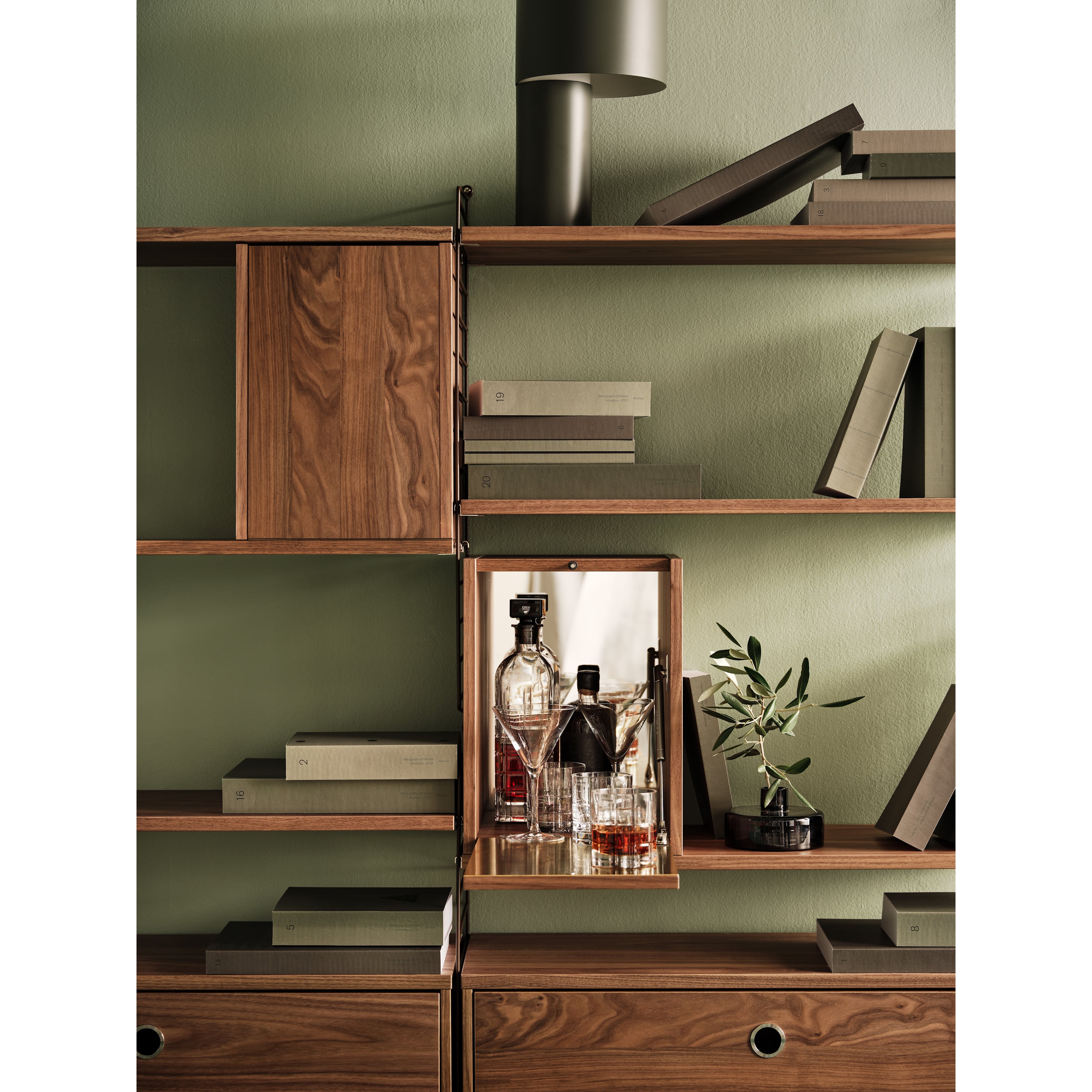 string-system-living-room-1.jpg