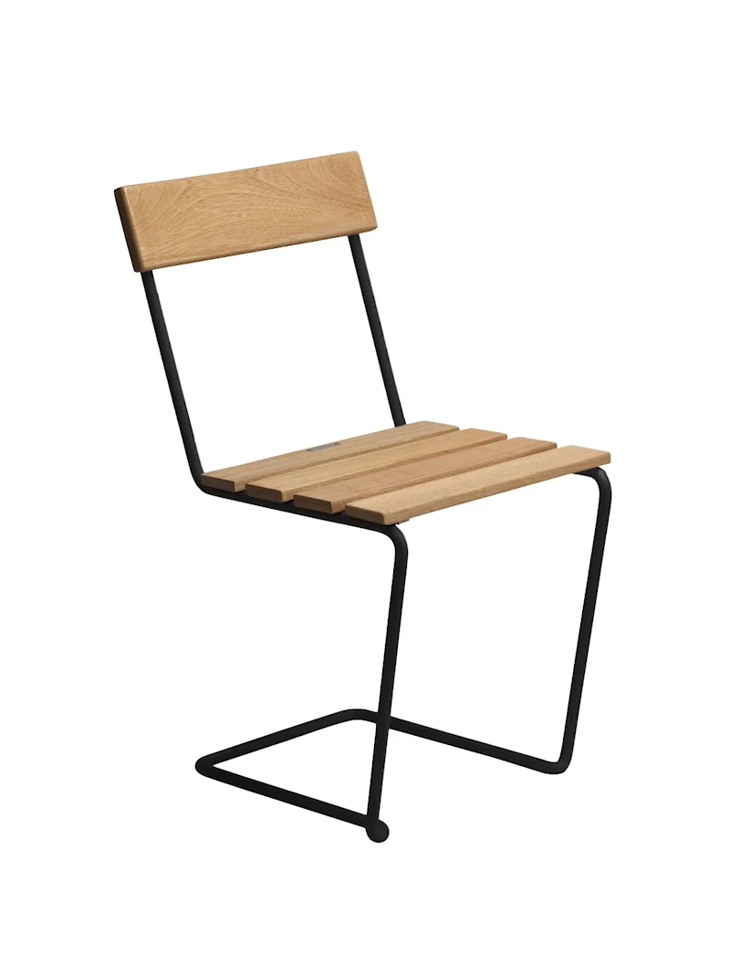 Stol 1 - Oljad ek med svart stativ