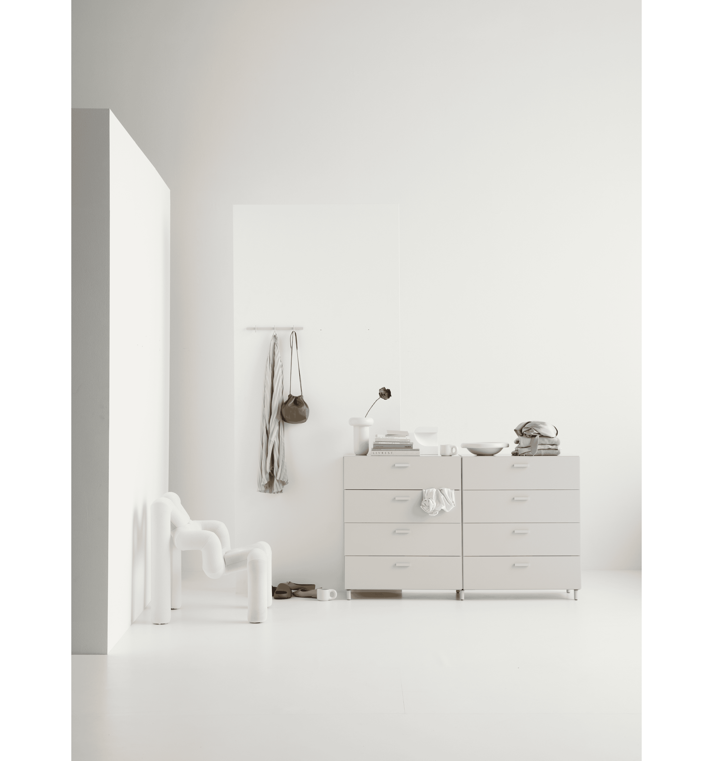 Two wide Relief drawers with legs  白色