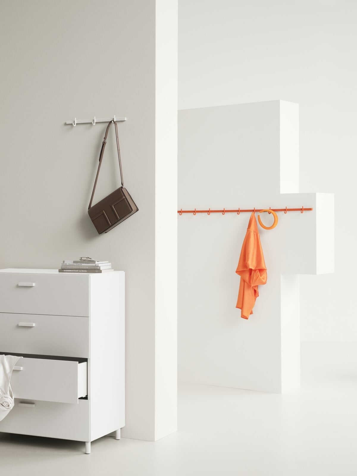 Hook rail, large