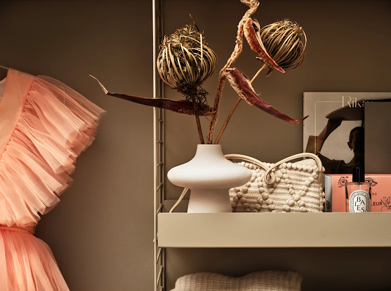 Metal shelf high edge