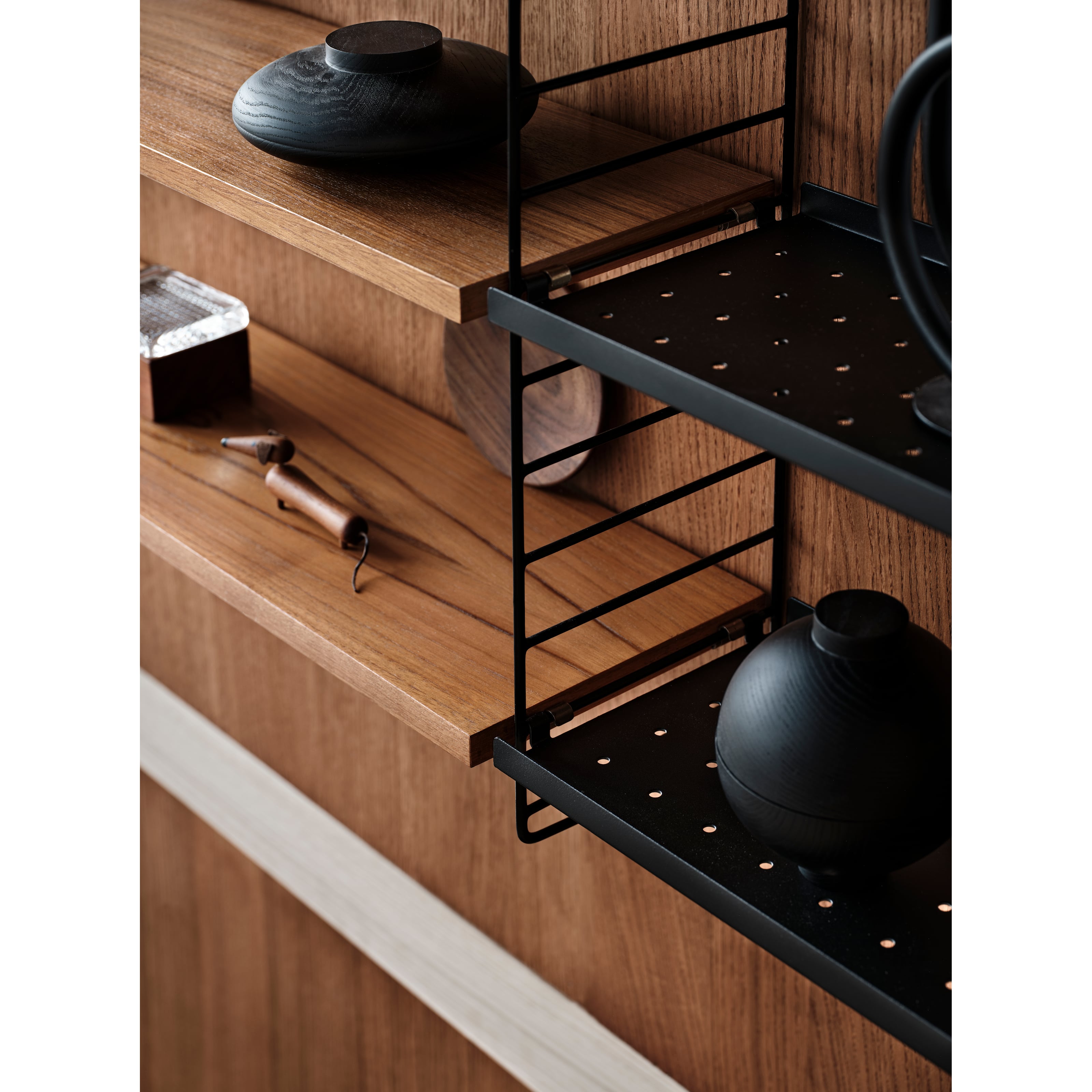 Metal shelves low w78 x d20 cm Black
