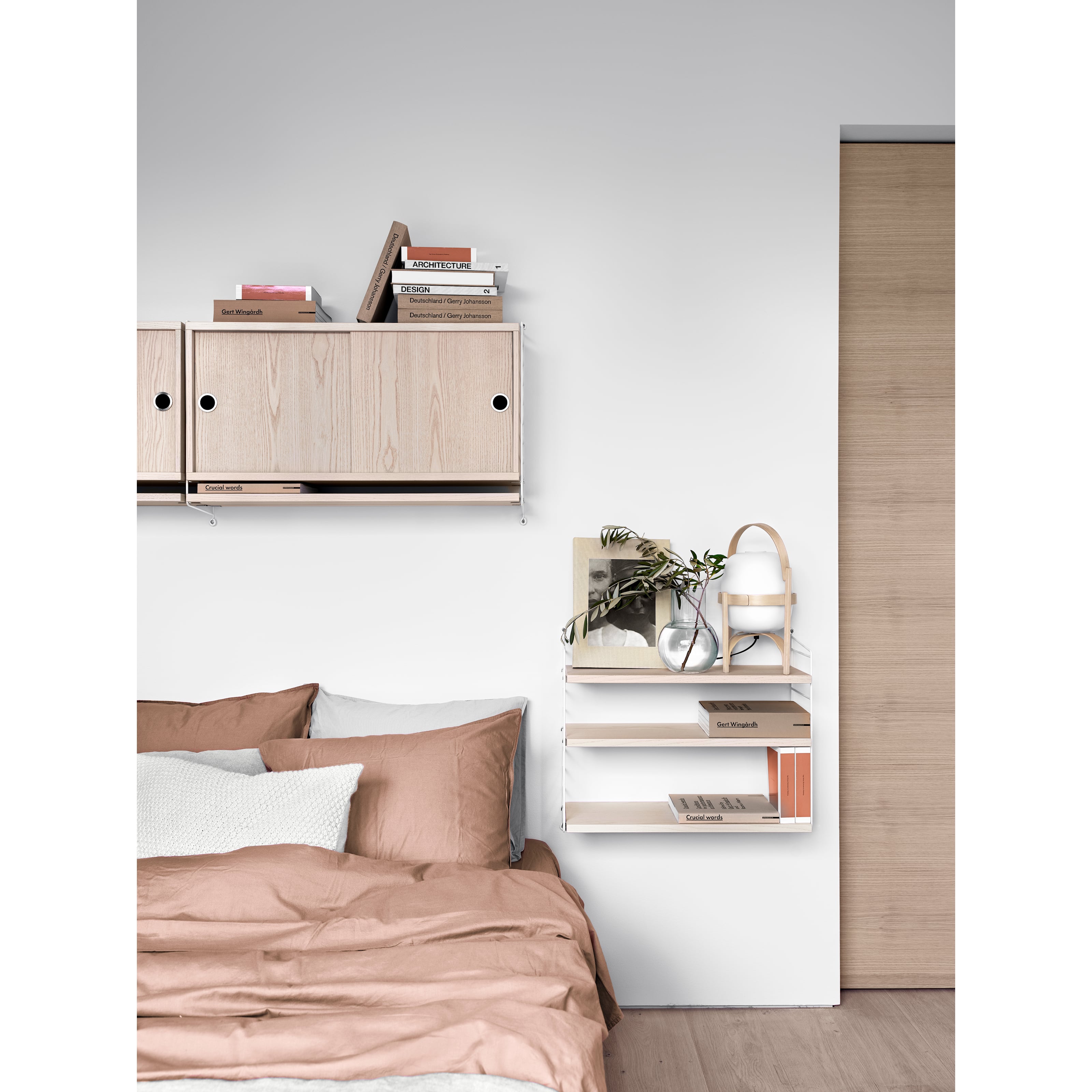 string-system-bedroom-ash_white_portrait.jpg