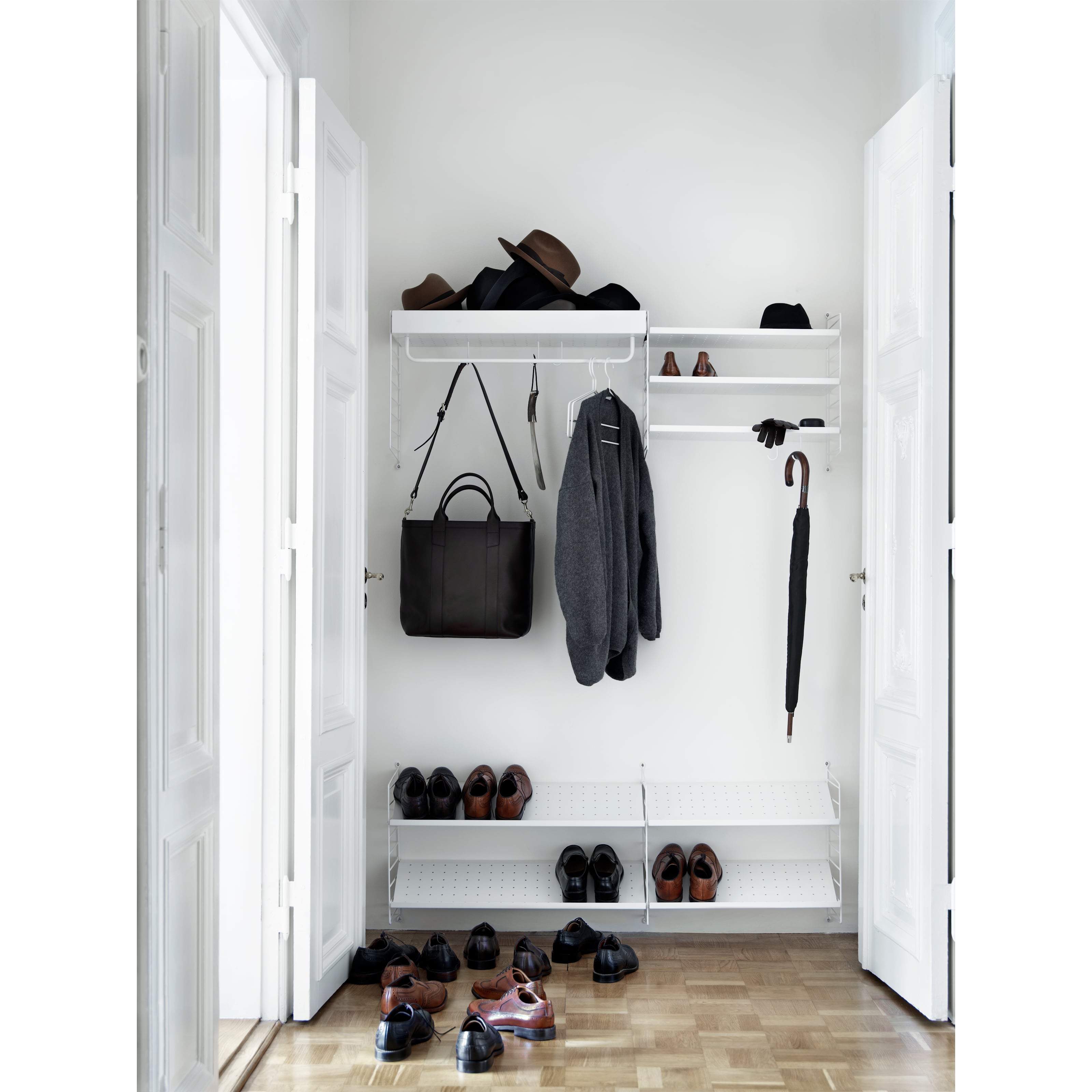 string-system-hallway-metal-white_portrait.jpg