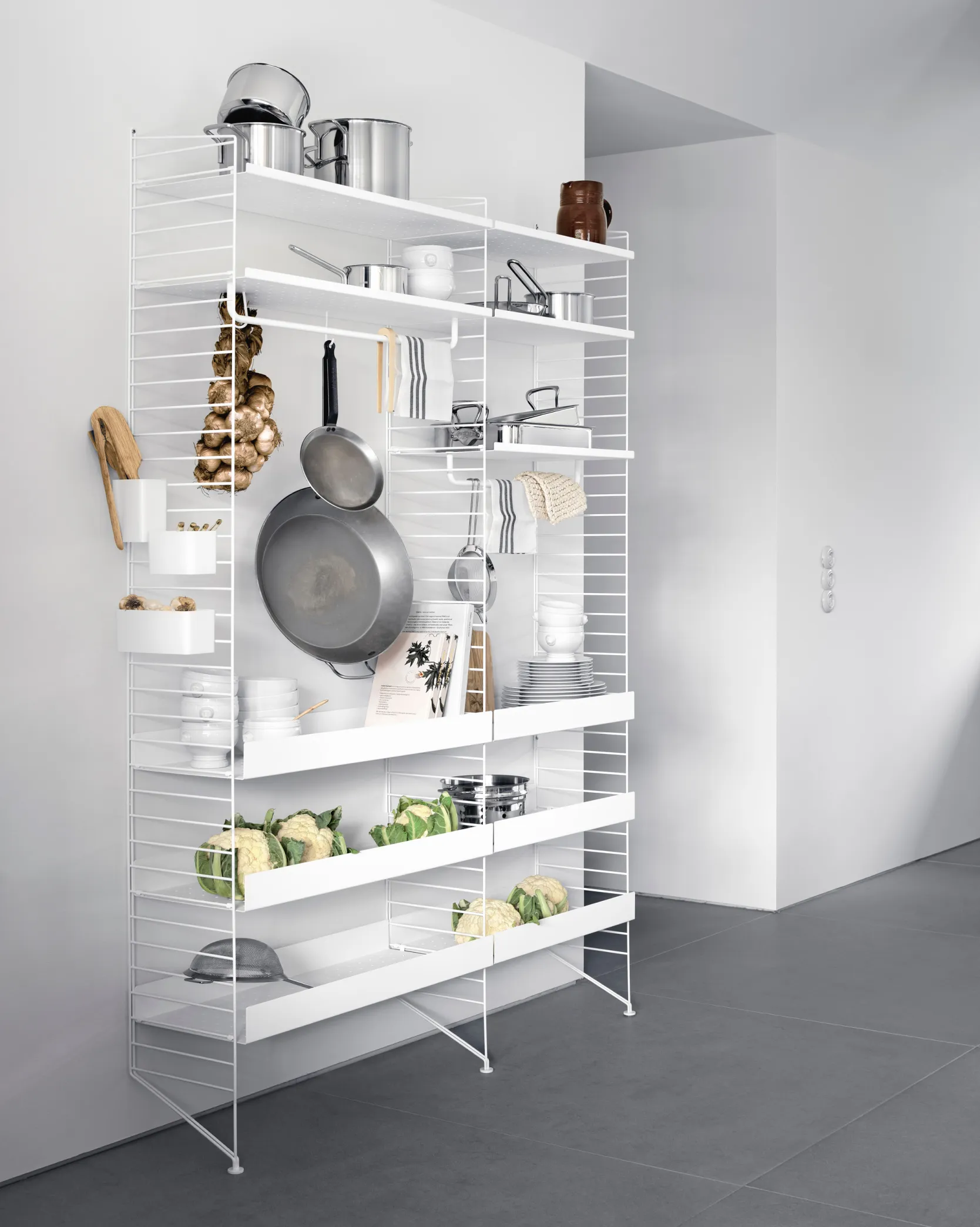 Inspiration | Smart storage in the kitchen | String Furniture
