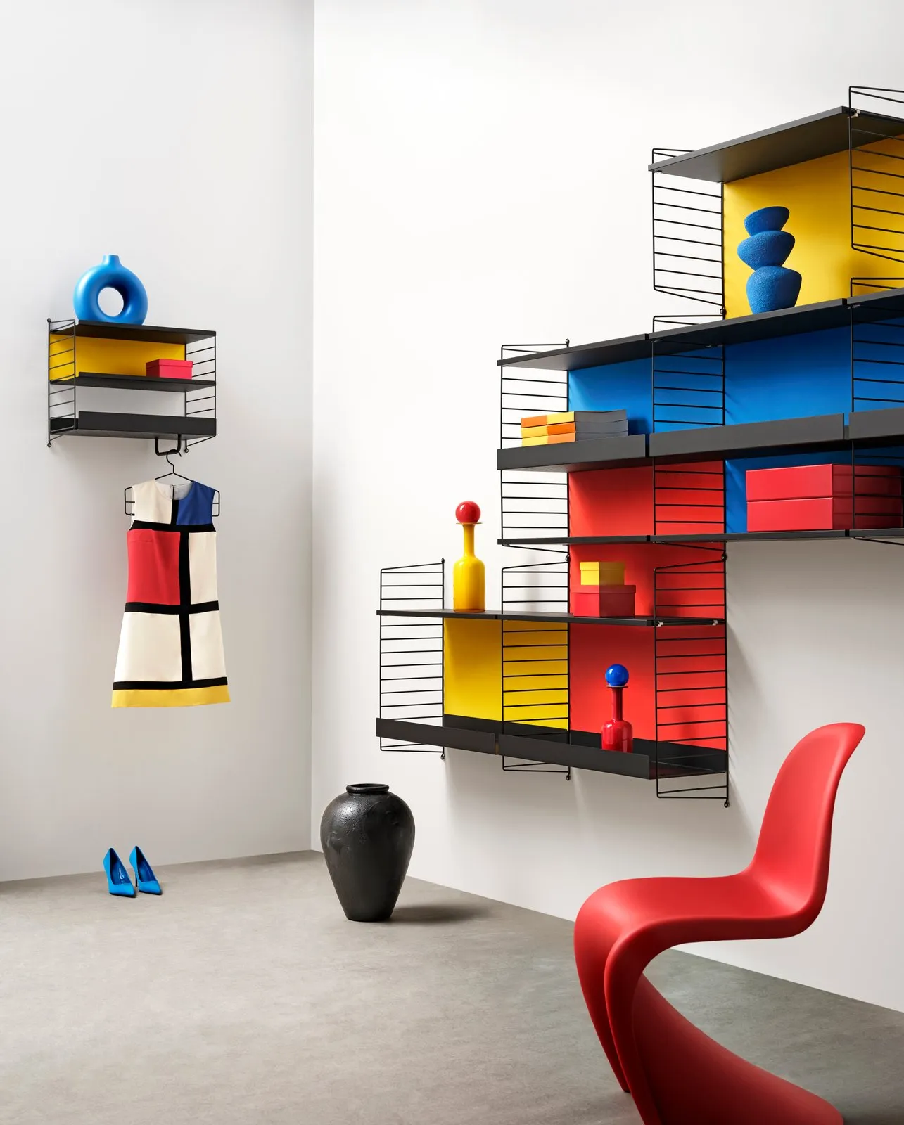 String® Pocket | Compact wall shelf design | String Furniture